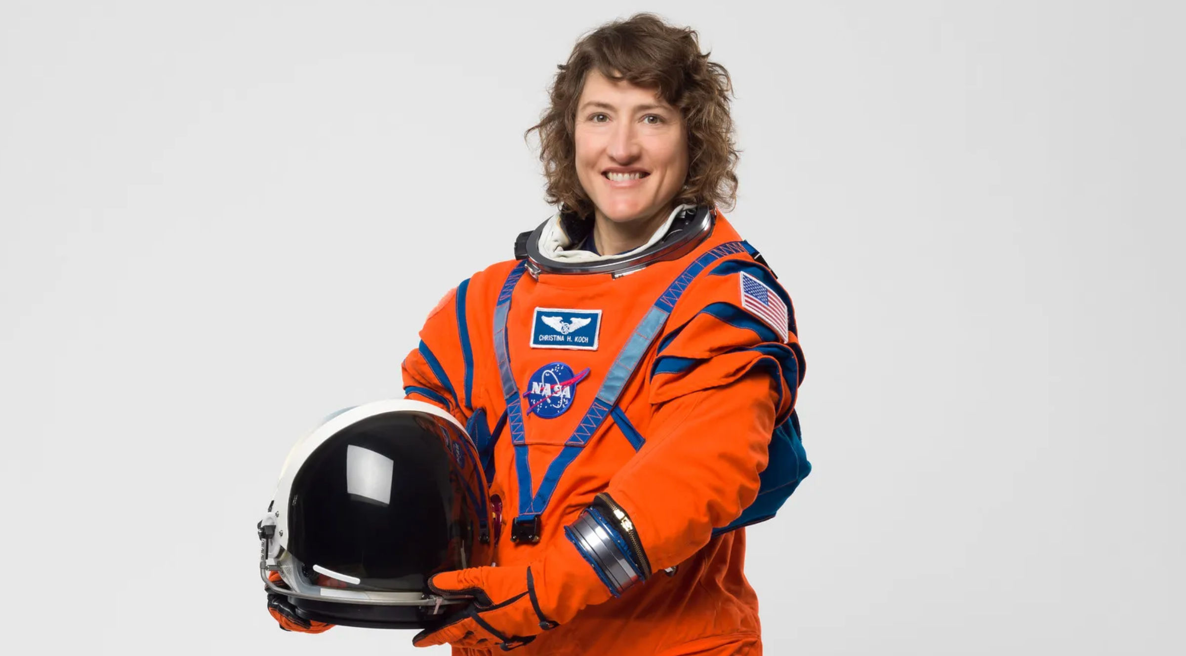 Artemis-2: ચંદ્રની આટલું નજીક પહોંચનારી પ્રથમ મહિલા! પૃથ્વીથી 4.50 લાખ કિમી દૂર જઈ ક્રિસ્ટિના કોચે રચ્યો ઈતિહાસ 1 - image