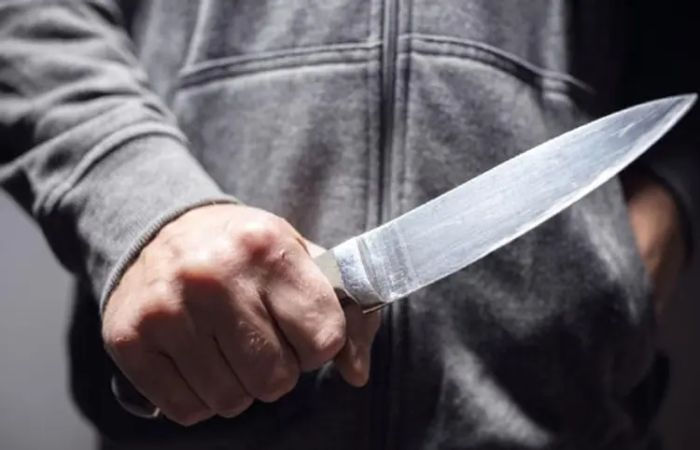 After Ahmedabad, student stabbing in Bhuj: One-sided lover attacks two outside college