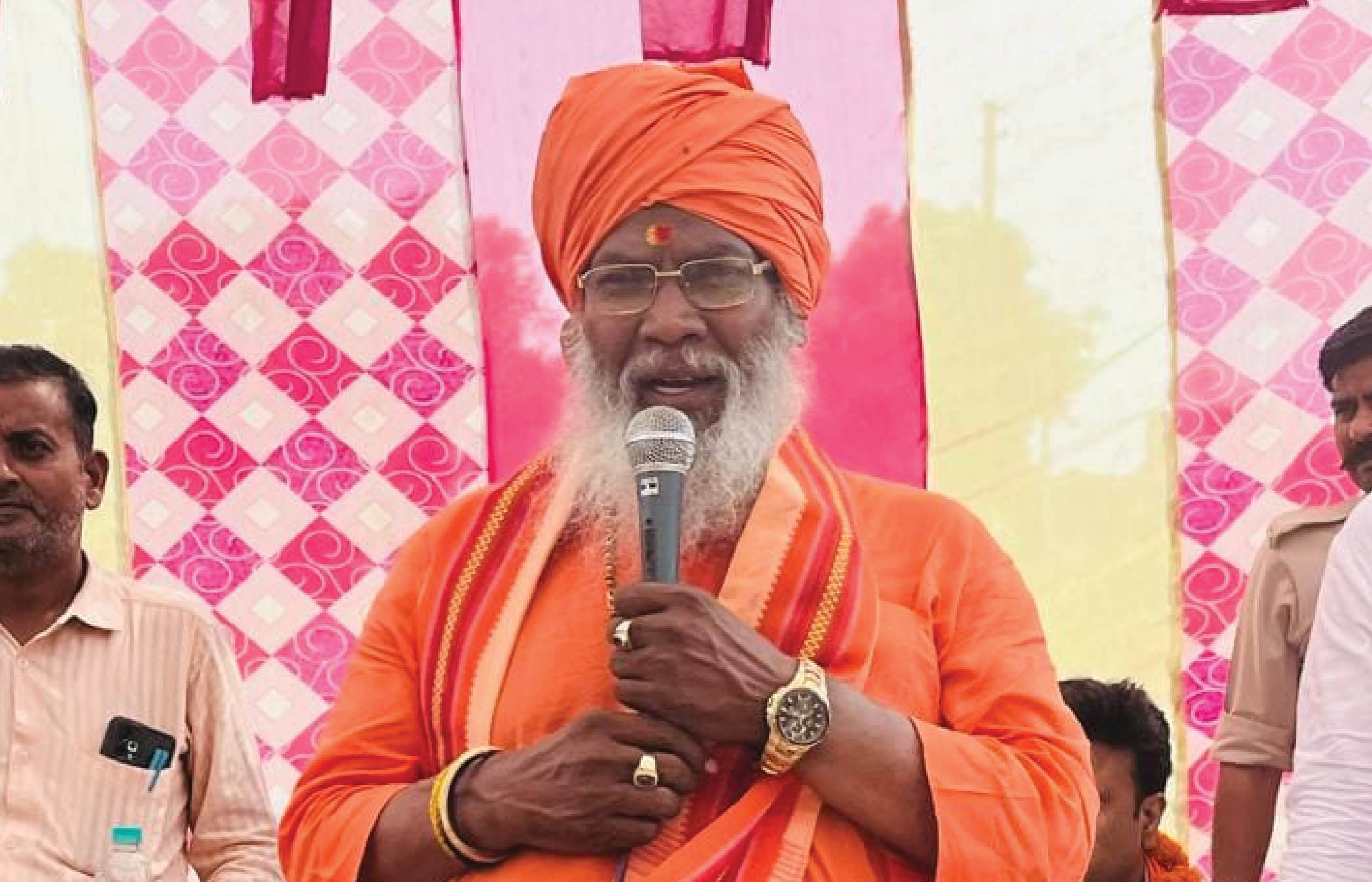 ‘4 પત્ની, 40 બાળકો ભારતમાં નહીં ચાલે...’ ભાજપ સાંસદ સાક્ષી મહારાજ'ના વિવાદિત નિવેદન પર હોબાળો