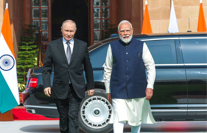 કોવિડ પછી વિશ્વએ ઘણાં સંકટ જોયા, આશા છે હવે શાંતિ સ્થપાશે: પુતિન સાથે બેઠકમાં યુક્રેન અંગે PM મોદીનું નિવેદન 3 - image