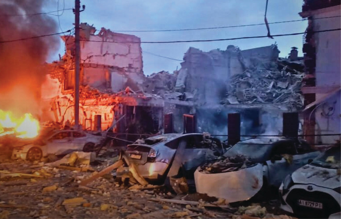 PHOTO : રશિયાએ યુક્રેન પર 595 ડ્રોન, 48 મિસાઈલો ઝિંકી, અનેક બિલ્ડિંગોને નુકસાન, પોલેન્ડ એલર્ટ 1 - image