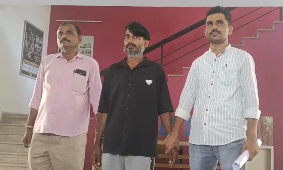 Aslali man held for murdering wife staging it as a