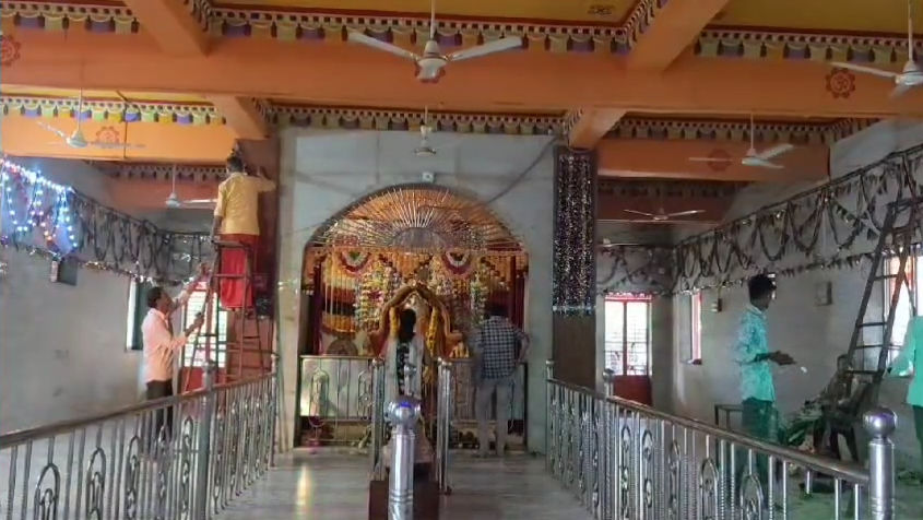 VIDEO: 700 વર્ષ પહેલા સ્વયંભૂ નીકળેલી ગણેશજીની ચમત્કારી મૂર્તિ! પંચમહાલના પોપટપુરાના શ્રીજી ભક્તોની મનોકામના પૂર્ણ કરે છે 3 - image