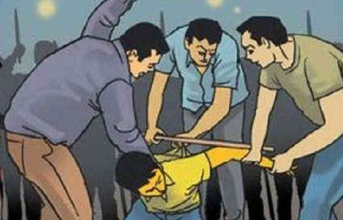 જામનગરમાં નવાગામ ઘેડ વિસ્તારમાં રહેતા ટ્રાફિક શાખાના પોલીસ કર્મચારી પર હિચકારો હુમલો 1 - image