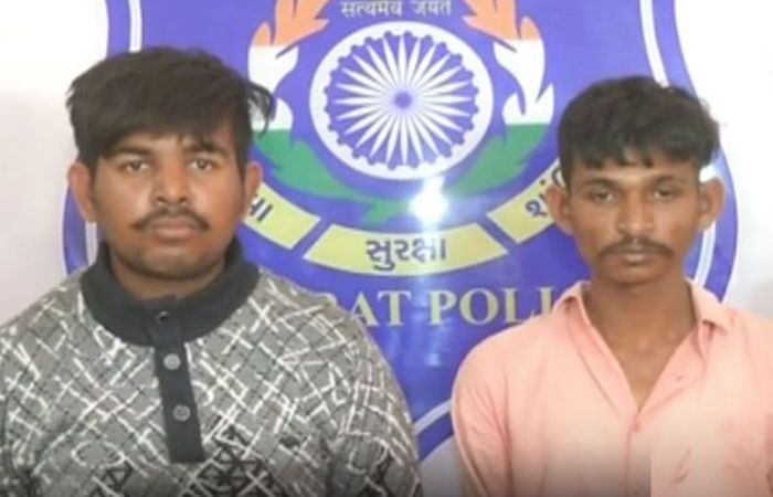 સગી પુત્રીએ જ પ્રેમીને ઘેર બોલાવી પિતાની ચપ્પુના ઘા મારી હત્યા કરાવી, પોલીસે ગણતરીના કલાકમાં આરોપીને ઝડપ્યો 2 - image