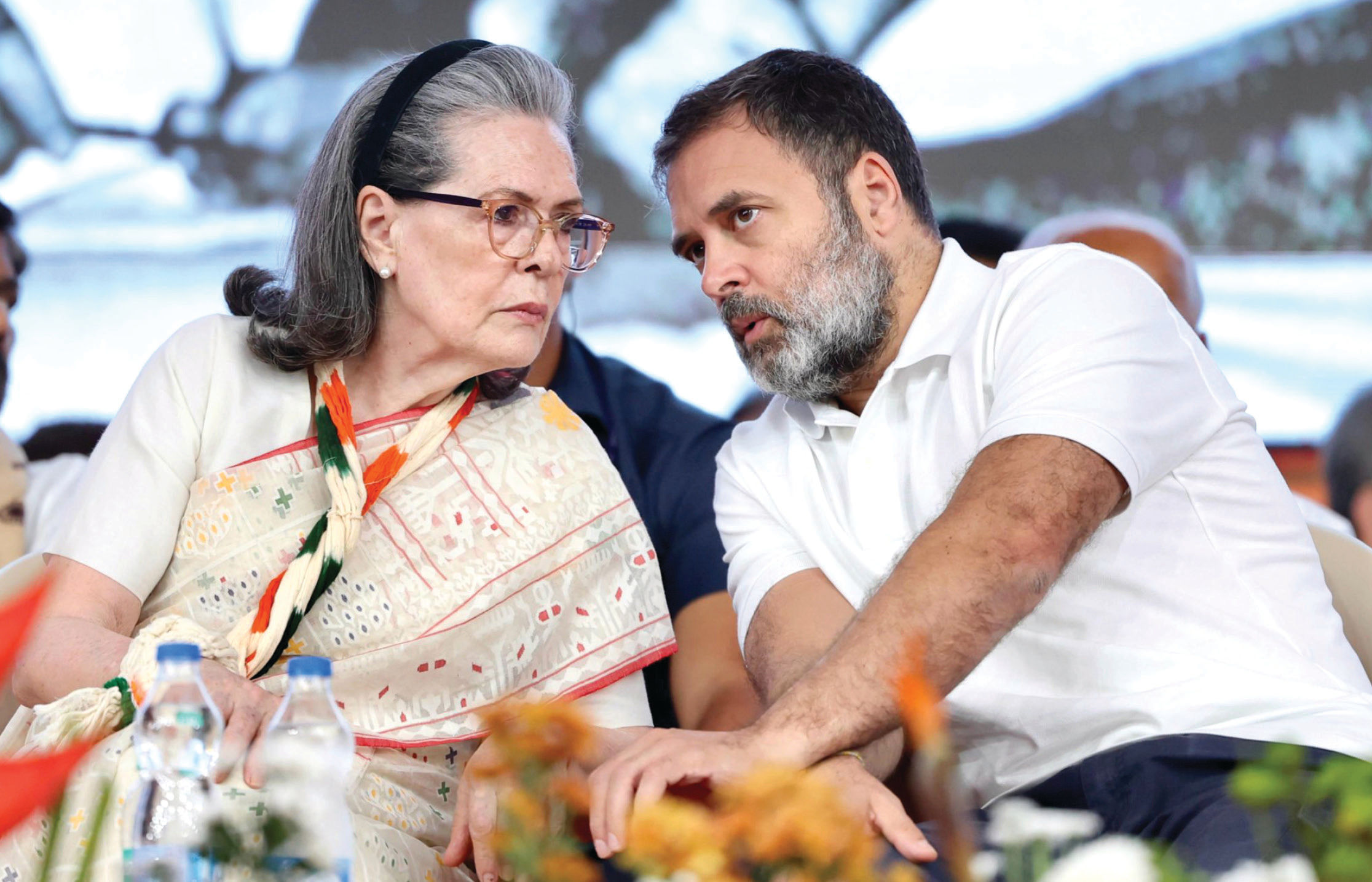 નેશનલ હેરાલ્ડ કેસ : કોંગ્રેસ નેતા સોનિયા અને રાહુલ ગાંધી વિરુદ્ધની સુનાવણી ટળી, જાણો શું કહ્યું કોર્ટે 1 - image