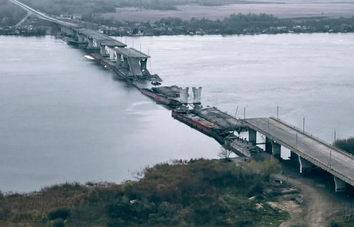 રશિયાએ નેપ્રો પેટ્રોવસ્કમાં નદી પરનો પુલ તોડી નાખ્યો : તે દ્વારા યુક્રેનની સપ્લાઇ લાઈન તોડી નાંખી 1 - image