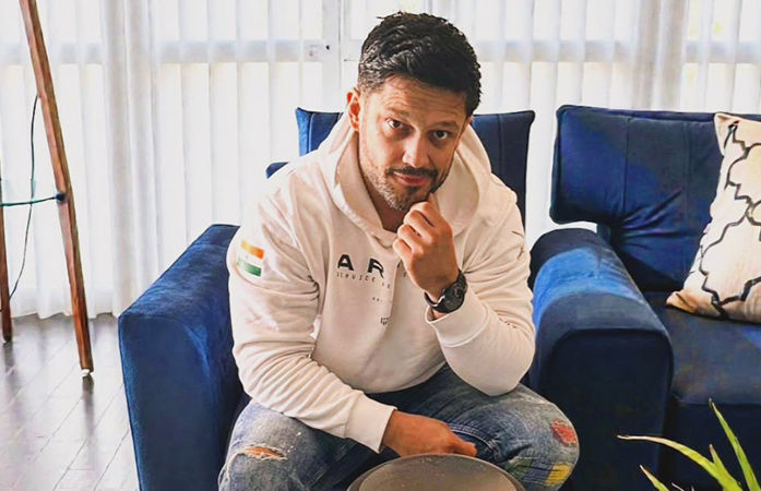 સ્ટેન્ડઅપ કોમેડિયન બનવા અમેરિકા ગયેલા અભિનેતાનું દર્દ છલકાયું! સિક્યુરિટી ગાર્ડ બની ગુજરાન ચલાવ્યું 1 - image