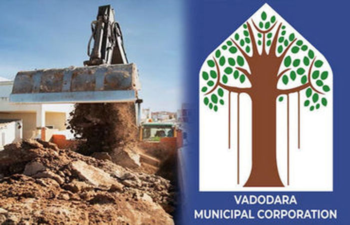 વડોદરા શહેરના લાલબાગ ઓવર બ્રિજ નીચે અને ફૂટપાથ પરથી દબાણો દૂર કરાયા 1 - image