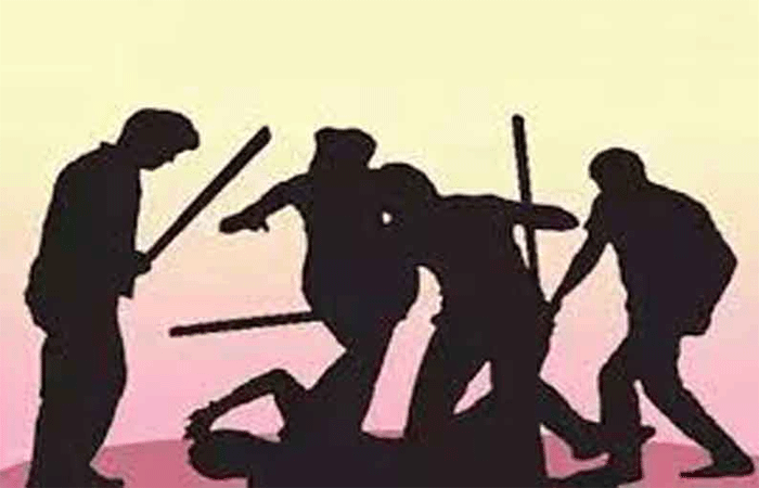 નરોડામાં પિતા-પુત્રસહિત પરિવાર ઉપર તલવાર, પાઈપથી હુમલો 1 - image