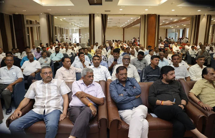 વડોદરા જિલ્લાની સૌથી મોટી અને જૂની સહકારી સંસ્થા બરોડા સેન્ટ્રલના ડિજિટલ ટ્રાન્જેક્શન વર્ષમાં બમણા થયા 2 - image