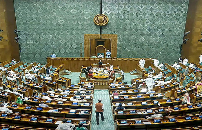 ખાસ બિલ માટે ભાજપનો માસ્ટર પ્લાન! સાંસદોની રજા રદ, હાજર રહેવા વ્હિપ જાહેર.