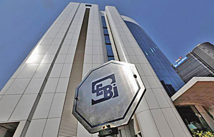 IT શેરોમાં તેજીએ બજારનો યુ-ટર્ન : સેન્સેક્સ 375 પોઈન્ટના કડાકા બાદ અંતે 85107 1 - image