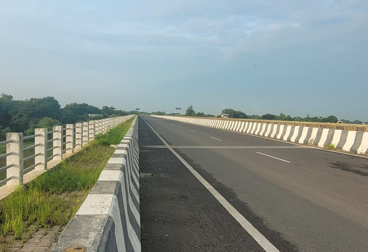 Centre clears ₹20,000 cr highway projects for Gujarat, Gadkari warns of zero tolerance on road quality