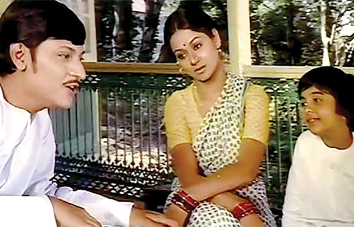 જબ દીપ જલે આના, જબ શામ ઢલે આના.... 1 - image