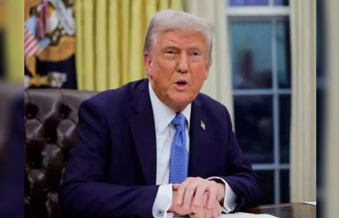 ટેરિફ મુદ્દે જાહેરાત પહેલાં ટ્રમ્પને આ એક પોસ્ટ ભારે પડી! ઈનસાઇડર ટ્રેડિંગનો ગંભીર આરોપ 1 - image