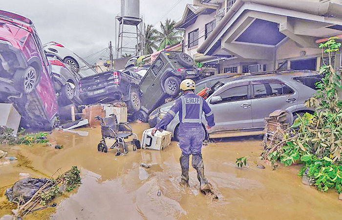 ફિલિપાઈન્સમાં કાલમેગી વાવાઝોડાએ તબાહી મચાવી, કુલ મૃત્યુઆંક 52ને વટાવી ગયો 1 - image