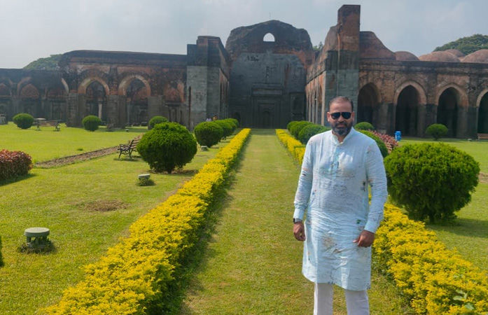 Yusuf Pathan visits Adina Mosque in Malda West Bengal