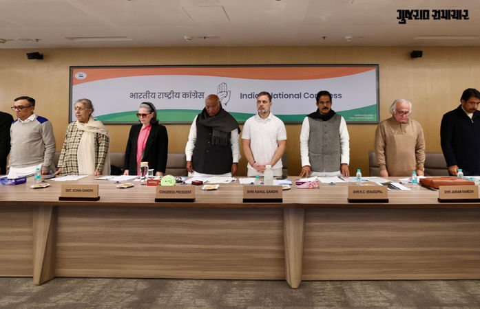 કેન્દ્ર સરકારે ગરીબોના પેટ પર લાત મારી: CWC બેઠકમાં મનરેગા મુદ્દે ખડગેના પ્રહાર 1 - image