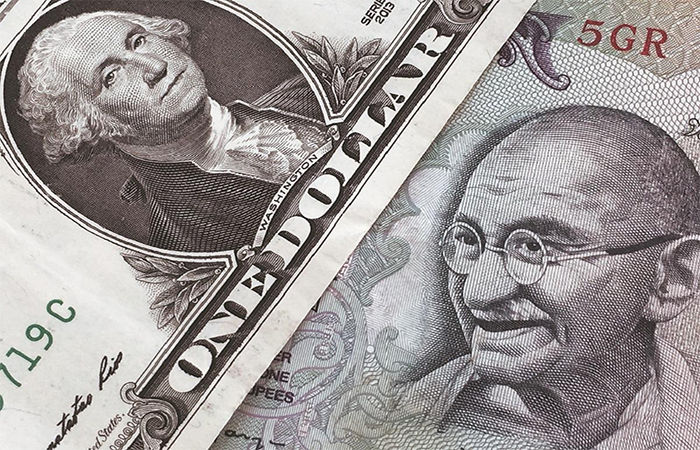 ડોલર સામે રૂપિયો ગબડી રૂ. 92ના નવા તળિયે : ફુગાવો ઝડપથી વધવાના એંધાણ 1 - image