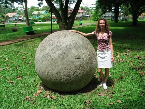 કોસ્ટારિકાના સદીઓ જૂના સંપૂર્ણ ગોળ પથ્થરના નિર્માણનું રહસ્ય ,કોઇ શકયું ના જાણી.. 3 - image