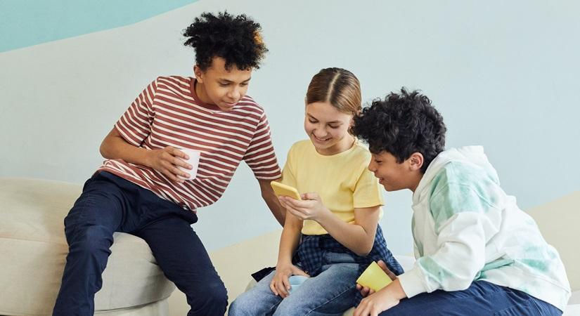 Only 1 hour of daily screen use can up nearsightedness risk Researchers