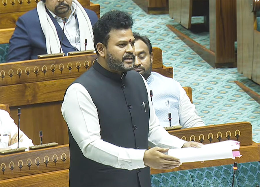 ફ્લાઇટનું ભાડું 'કંટ્રોલ' નહીં કરે સરકાર, મંત્રીએ સંસદમાં કહ્યું- હંમેશા માટે પ્રાઇસ કેપ ન લગાવી શકાય 2 - image