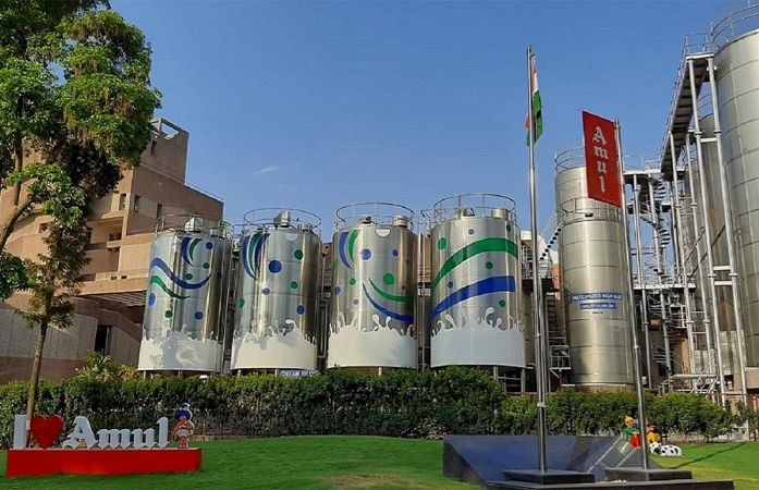 આણંદની અમૂલ ડેરીની ચૂંટણીમાં ભાજપ અને કોંગ્રેસ વચ્ચે સમાધાનની ચર્ચા, જાણો કોને કયુ પદ મળી શકે! 1 - image