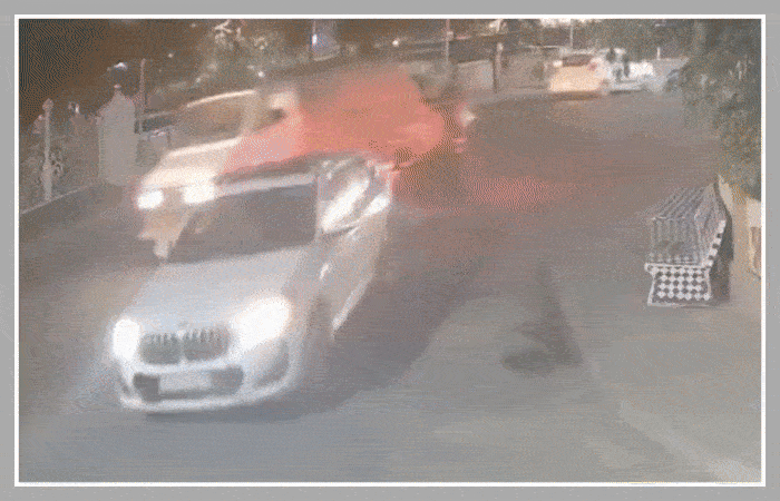 અમદાવાદમાં કાળજું કંપાવતી ઘટના: વસ્ત્રાલમાં AMCની કચરા ગાડીએ મોપેડ સવાર બે સગીરાને જોરદાર ટક્કર મારી 1 - image