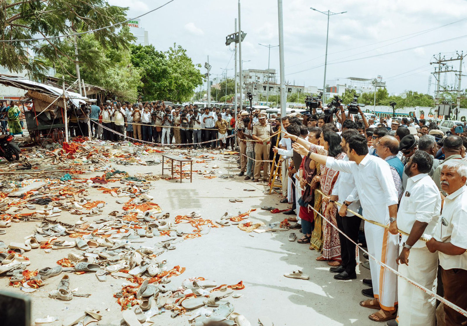SC orders CBI probe in Karur stampede, retired judge to monitor investigation