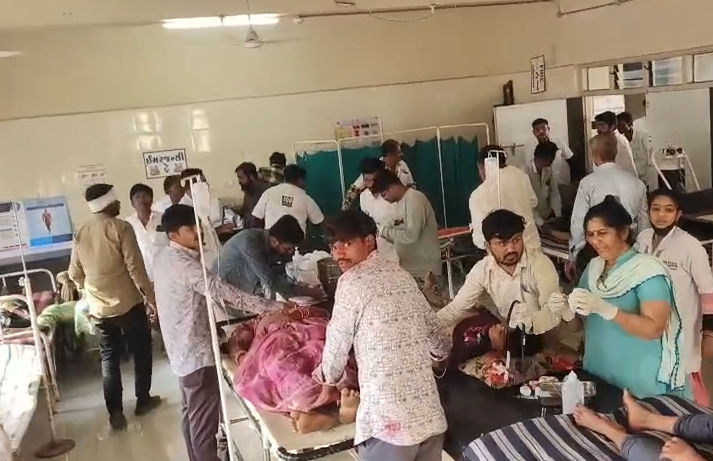 અમરેલી: સાવરકુંડલાના સેંજળ પાસે બોલેરો પલટી જતાં સર્જાયો અકસ્માત, એકનું મોત, 23 ઈજાગ્રસ્ત 6 - image