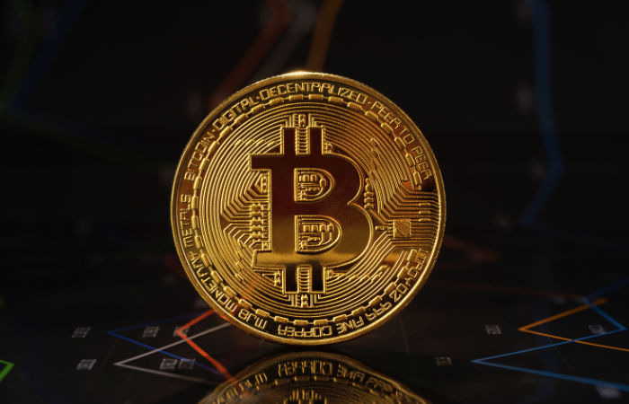 Explainer: સોનું પણ નહીં અને ડૉલર પણ નહીં, જાણો ઈરાન યુદ્ધ વચ્ચે રોકાણકારોમાં સૌથી ફેવરિટ શું છે 3 - image