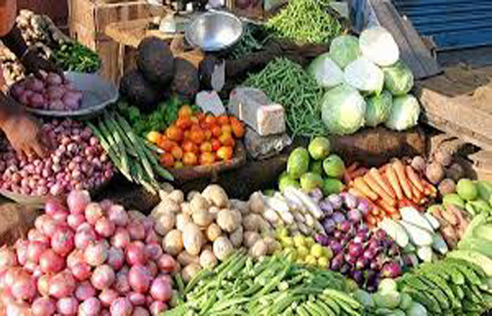 નવી મુંબઇની હોલસેલ માર્કેટમાં શાકભાજીના ગગડવા માંડેલા ભાવ 1 - image