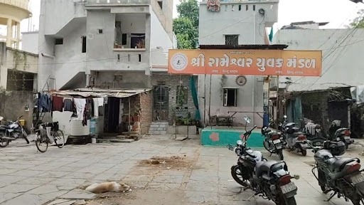 વડોદરામાં બાળગરબા બંધ કરવાનો નિર્ણય, અસામાજિક તત્ત્વોના ત્રાસના લીધે સોસાયટીના રહીશો ગરબા નહી કરે 3 - image