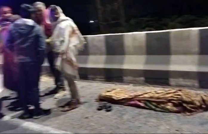 અમદાવાદ: બાવળા-બગોદરા હાઈવે પર હિટ એન્ડ રન, અજાણ્યા વાહનની ટક્કરે યુવકનું મોત 1 - image