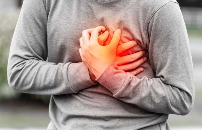 જામજોધપુરના ધ્રાફા ગામમાં મંદિરે સેવા પૂજા કરવા માટે આવેલા કર્મકાંડી બ્રાહ્મણ યુવાનને સાઇલેન્ટ એટેક આવી જતાં મૃત્યુ 1 - image