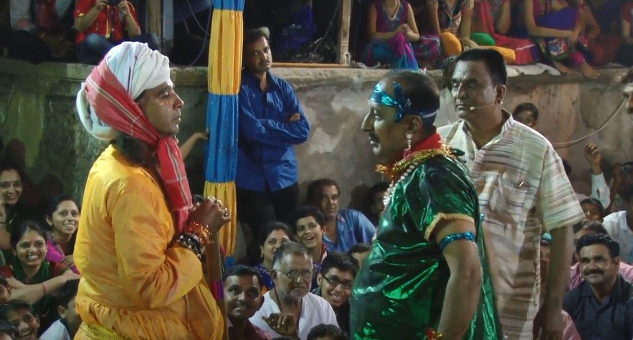 નવરાત્રિમાં જાતર ભવાઈ દ્વારા આદ્યશક્તિની ભકિત, ઝાલાવાડના લીલાપુરે જાળવી રાખી 125 વર્ષ જૂની આધ્યાત્મિક પરંપરા 8 - image