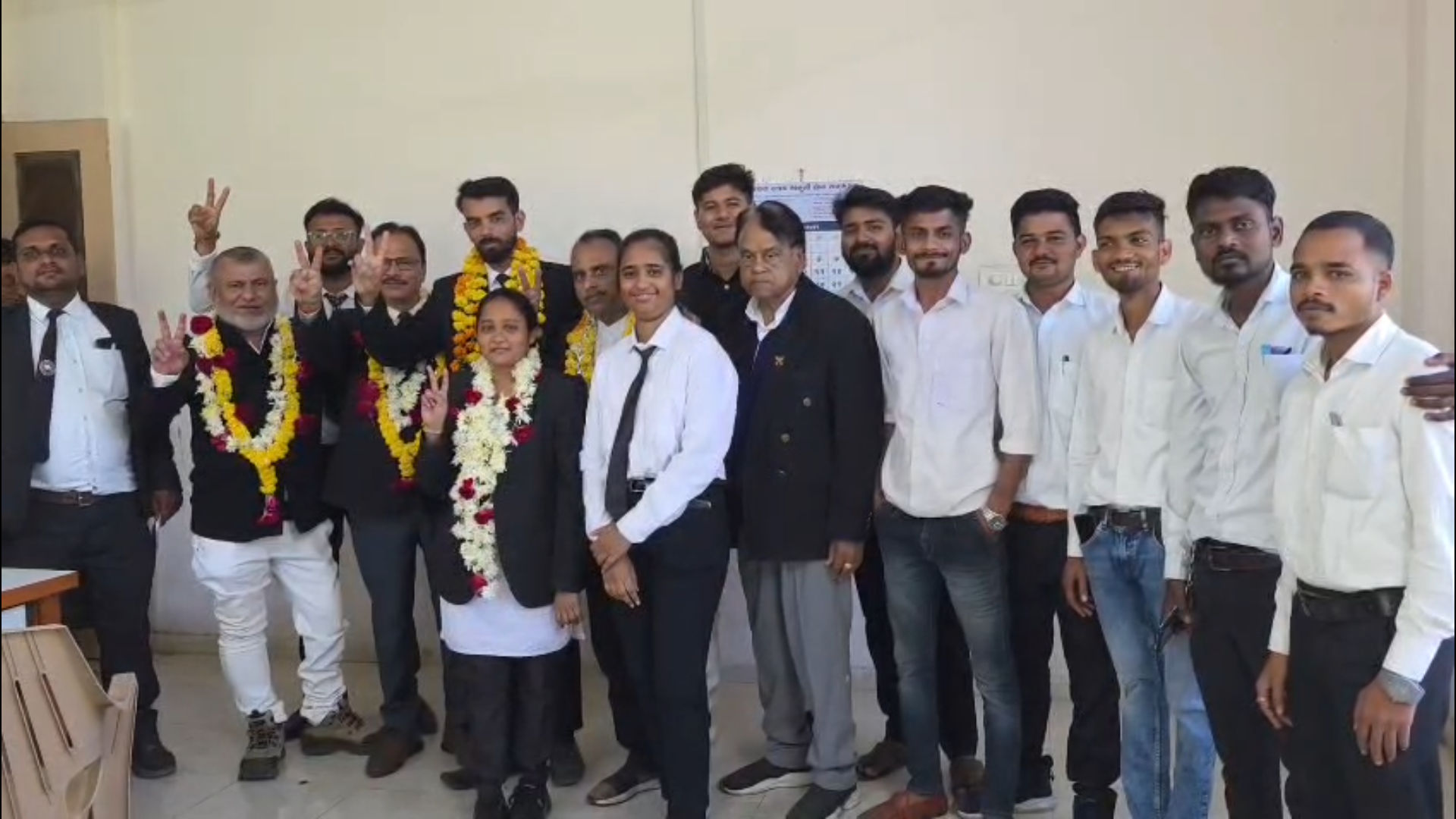 રાજ્યભરના બાર એસો.ની યોજાઈ ચૂંટણી, 1.25 લાખ વકીલોનું મતદાન, પ્રથમવાર મહિલા અનામતે જગાવ્યો નવો ઉત્સાહ! 2 - image