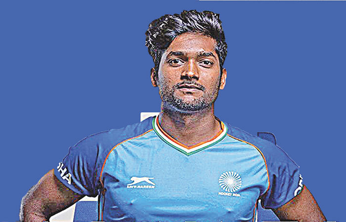 શારદાનંદ તિવારી : દુકાનમાં નોકરી કરીને કમાયેલા નાણાંથી પહેલી હોકી સ્ટીક ખરીદી હતી 1 - image