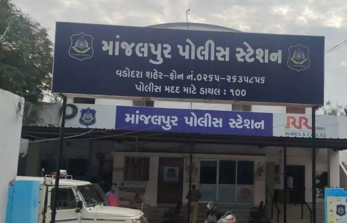 આયર્લેન્ડના વર્ક પરમિટ વિઝા અપાવવાના બહાને દંપતી સાથે છેતરપિંડી 1 - image