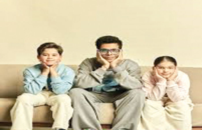 SOCIAL સર્કલ . SOCIAL સર્કલ .