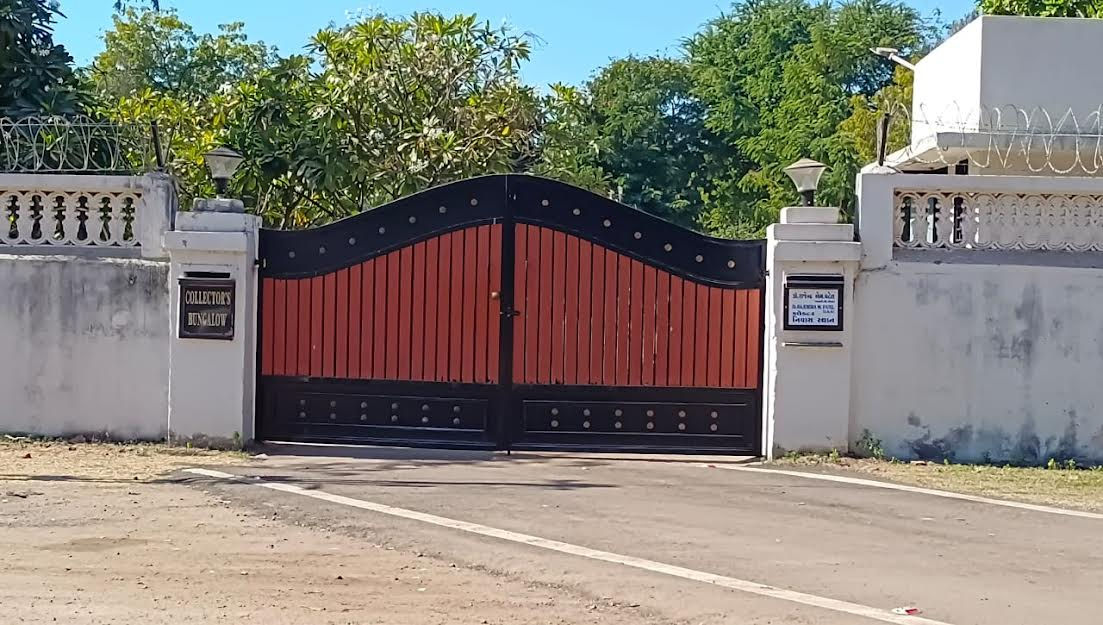 સુરેન્દ્રનગરમાં કલેક્ટર સહિતના અધિકારીઓ ઈડીની ઝપેટમાં, ₹1500 કરોડના કૌભાંડની આશંકા 3 - image