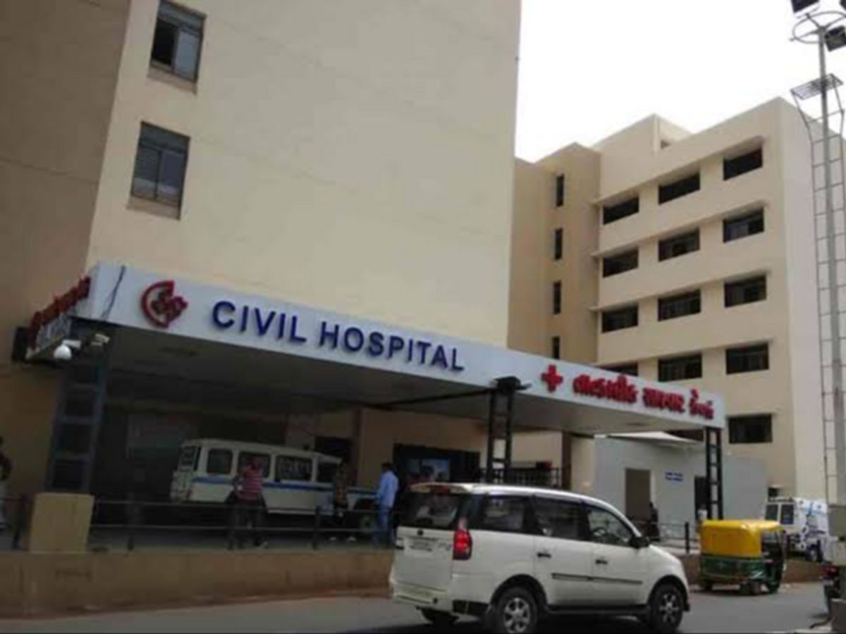 પોલીસને થાપ આપી દારુના કેસનો કેદી ભાગી ગયો 1 - image