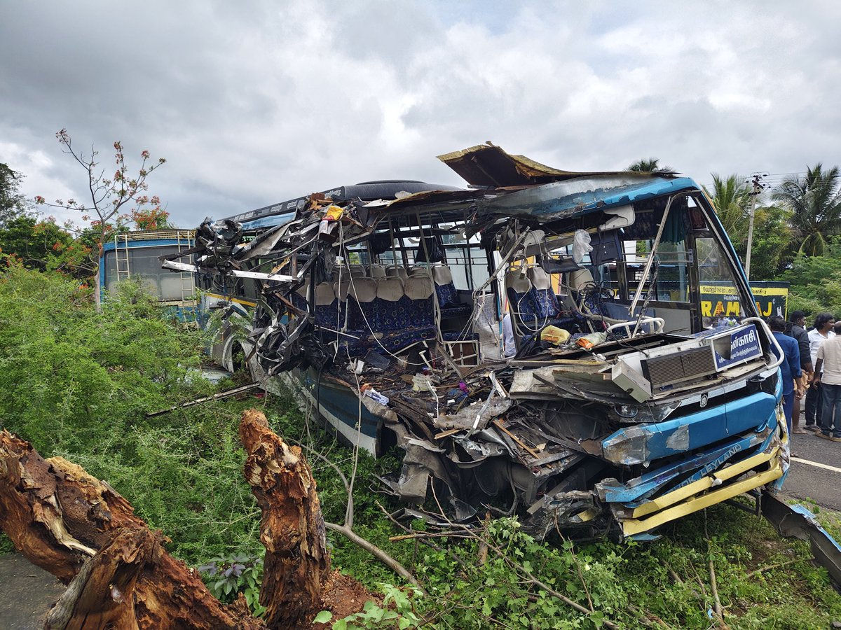 તમિલનાડુમાં બે બસ વચ્ચે ભયાનક ટક્કર, 6 લોકોના મોત, 30 મુસાફર ઈજાગ્રસ્ત 3 - image