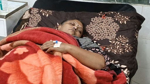 સુરતમાં BLOનું શંકાસ્પદ મોત: મહિલા અધિકારી બાથરૂમ 3માં બેભાન હાલતમાં મળી - તસવીર