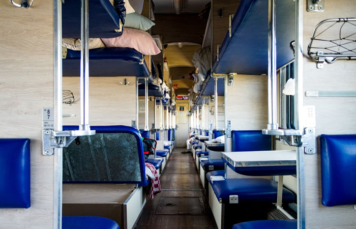 રેલવે દ્વારા બદલવામાં આવ્યો ACઅને સ્લીપર કોચમાં ઊંઘવાનો સમય, આટલા વાગે ખાલી કરવી પડશે સીટ 2 - image