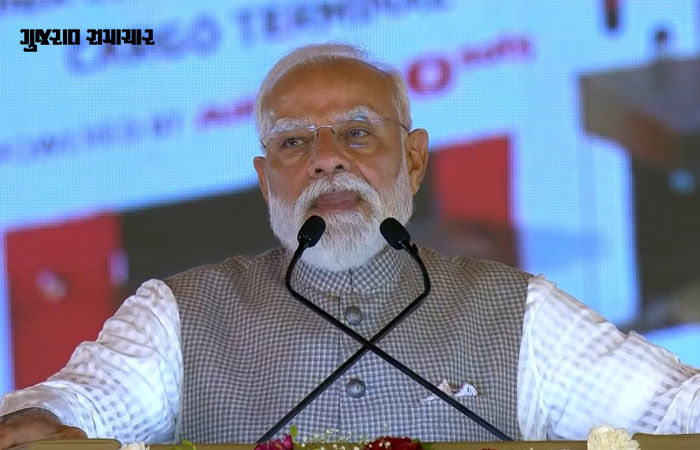 'યુદ્ધના કારણે આખી દુનિયા પરેશાન, અફવાઓથી બચો...' નોઈડા એરપોર્ટના ઉદ્ધાટન સમયે બોલ્યા PM મોદી 1 - image