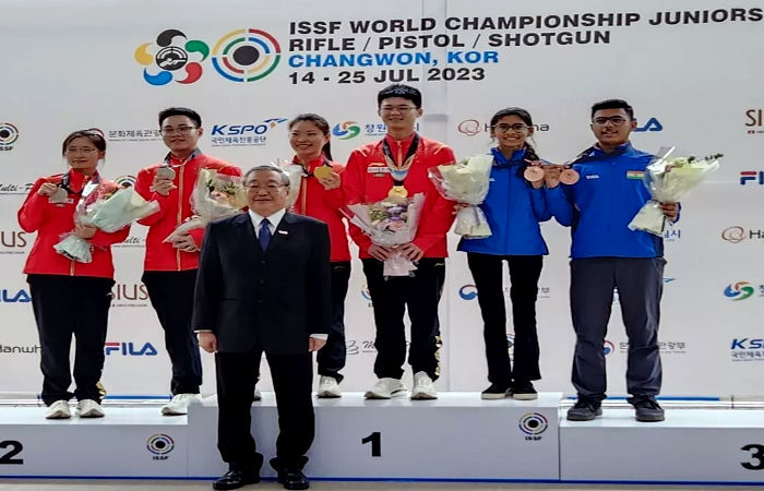 નિશાનેબાજ અભિનવ-ગૌતમીએ ભારતને અપાવ્યું ગૌરવ, ISSF જુનિયર વર્લ્ડ ચેમ્પિયનશિપમાં ગોલ્ડ મેડલ જીત્યો 1 - image