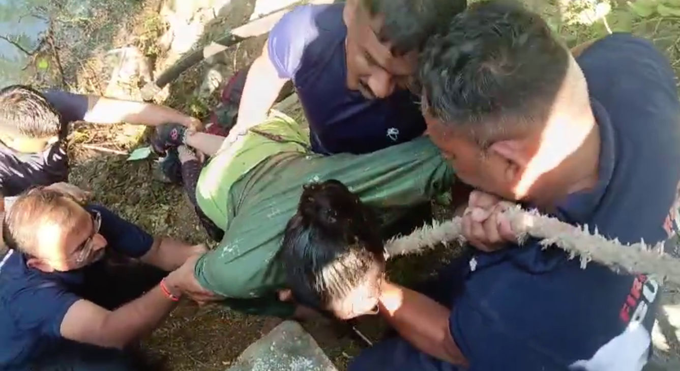 અમરેલી: બાબરાના ઈંગોરાળા ગામે કૂવામાંથી યુવતીનો મૃતદેહ મળ્યો, પોલીસે તપાસ આદરી 5 - image