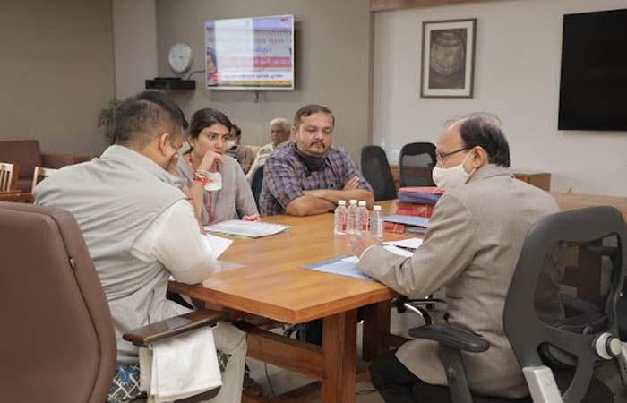 જામનગરના બસ સ્ટેશનને આધુનિક બસ પોર્ટ બનાવવા માટે રાજ્યના મુખ્યમંત્રી તેમજ વાહન વ્યવહાર મંત્રીને રજૂઆત 3 - image